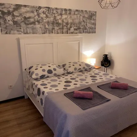 Apartmani Peko Vodice Exterior photo